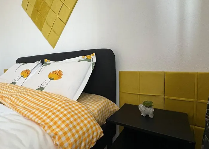 Sunny 2bedroom *