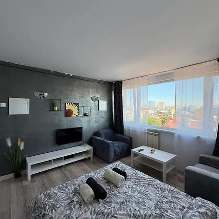 Sunny 2bedroom *