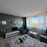 Sunny 2bedroom *