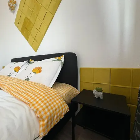 Sunny 2bedroom *